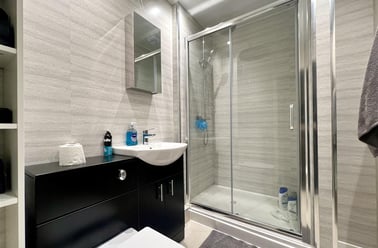 Grosvenor Gardens, Longbenton, Newcastle - Image 3